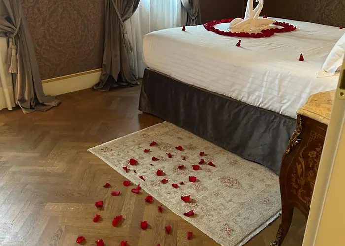 Ai Patrizi Di Venezia